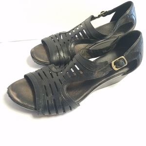 Clark's black wedge strappy sandal. Size 9